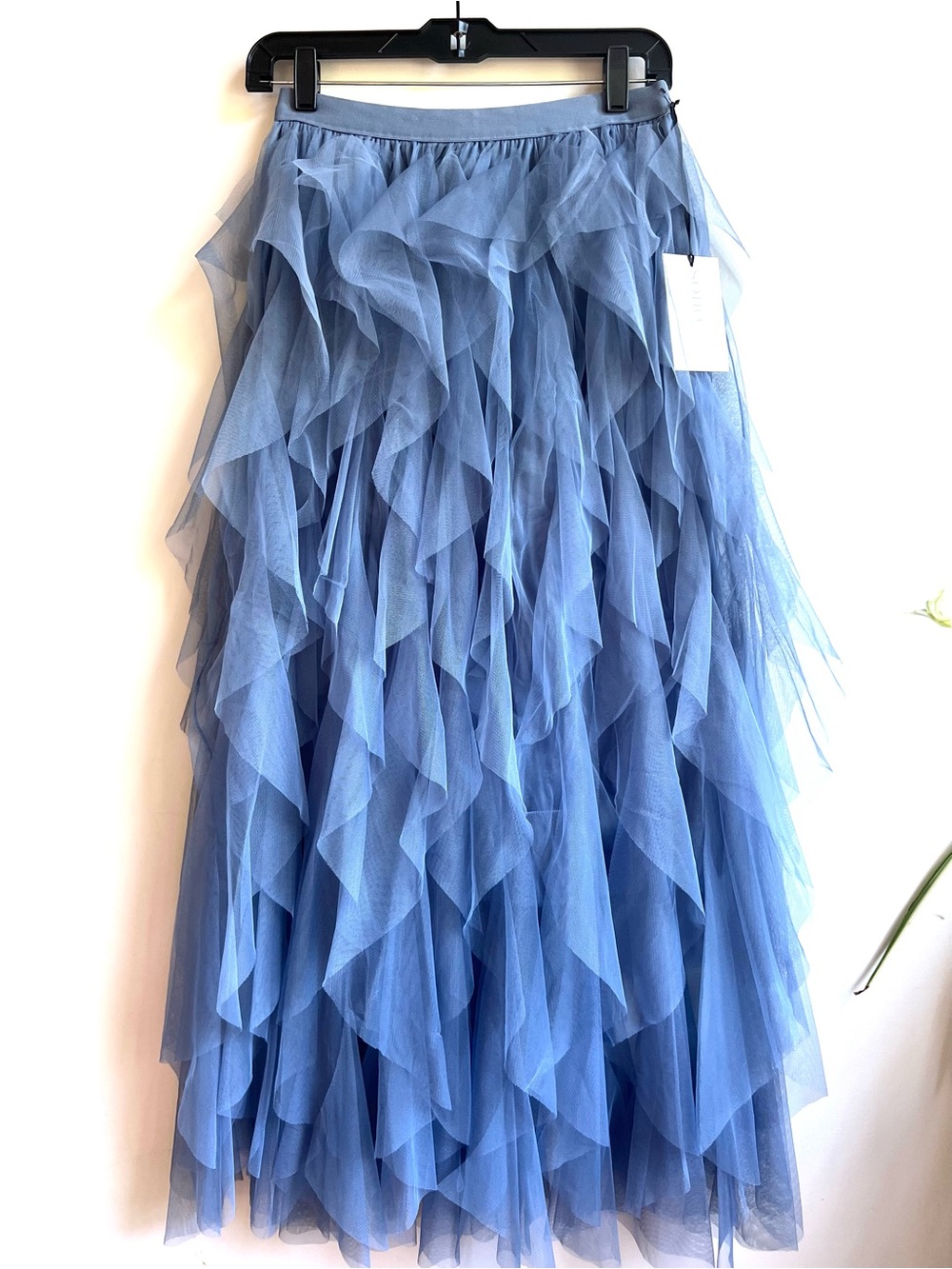 SoHo Apparel Formal Feminine Elegant Blue Tulle Tiered Ruffle Maxi Skirt Size M - Picture 2 of 9
